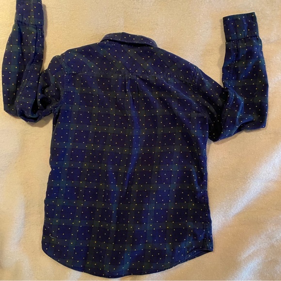 Uniqlo flannel button-up shirt - Picture 2 of 4